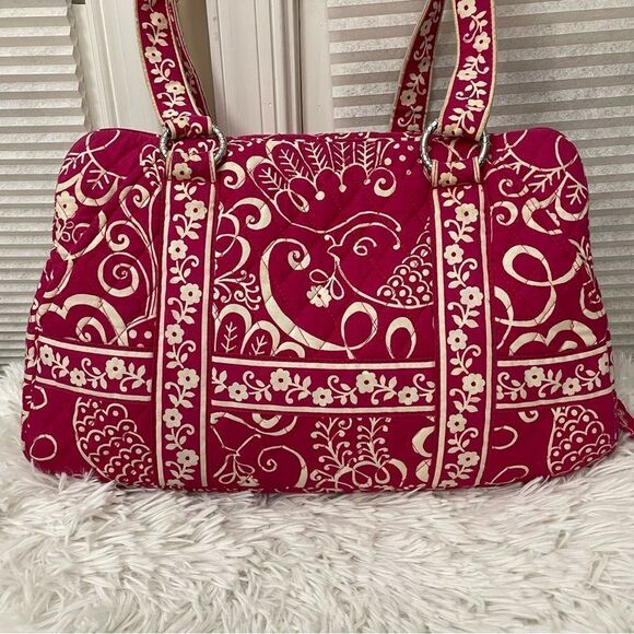 Vera Bradley Large Casual/ Travel Shoulder Hand Bag in “Twirly Bird Pink" Print - Picture 3 of 13